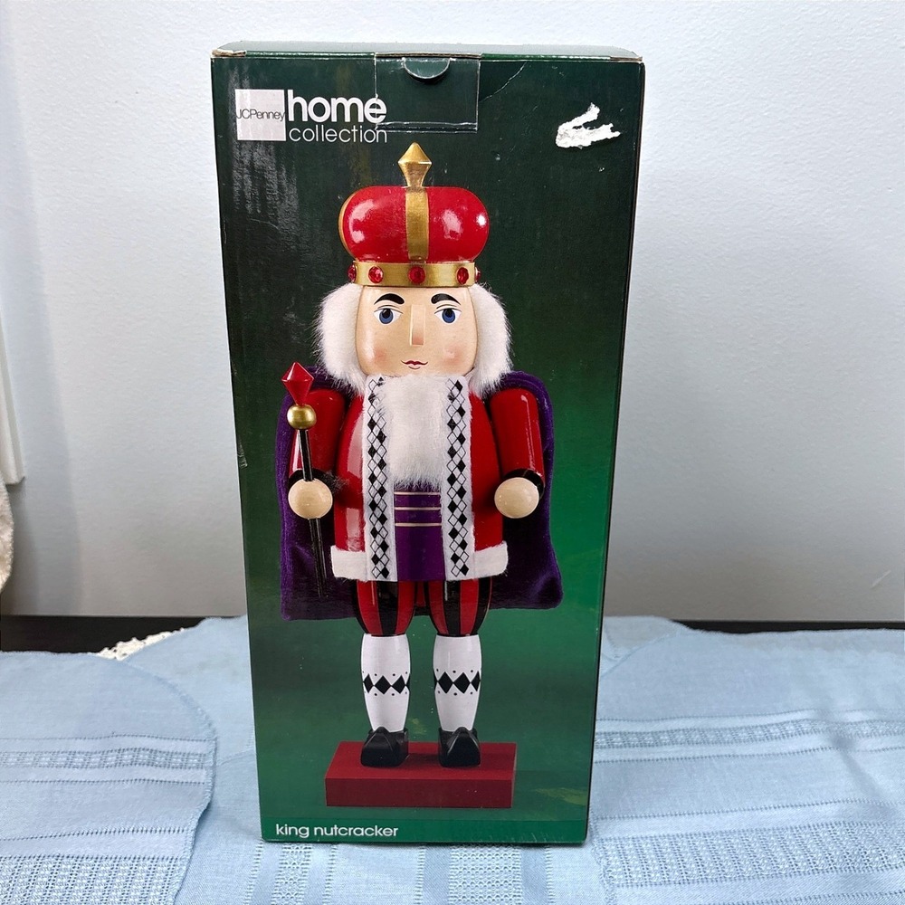 JCPenney Home Collection King Alice in Wonderland Nutcracker 2000
